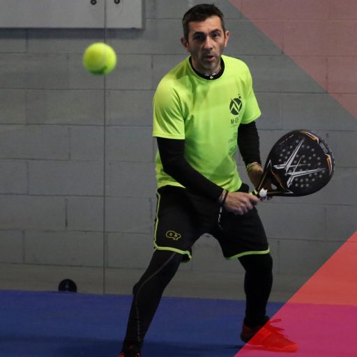 Inglorius Padel entra in scena